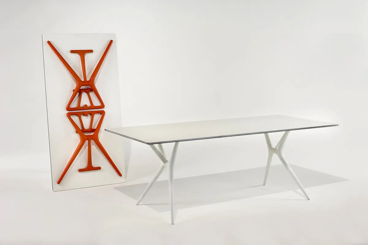 Mesa Spoon Table